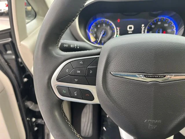 SEMINUEVOS CHRYSLER Pacifica a Estados en autogozo