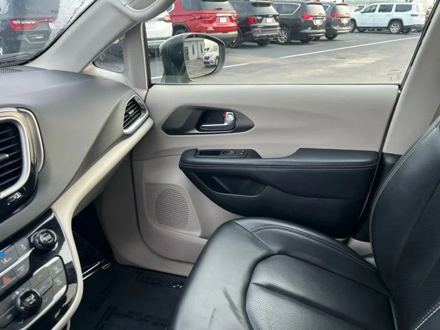 SEMINUEVOS CHRYSLER Pacifica a Estados en autogozo