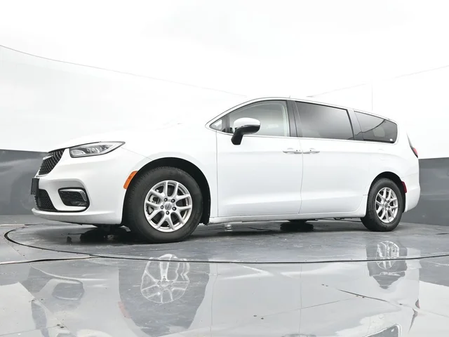 SEMINUEVOS CHRYSLER Pacifica a Estados en autogozo