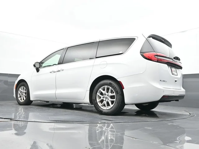 SEMINUEVOS CHRYSLER Pacifica a Estados en autogozo