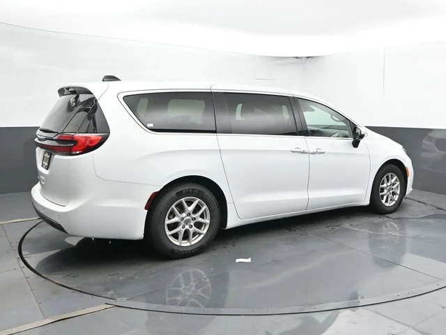 SEMINUEVOS CHRYSLER Pacifica a Estados en autogozo