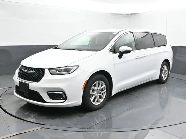 SEMINUEVOS CHRYSLER Pacifica a Estados en autogozo