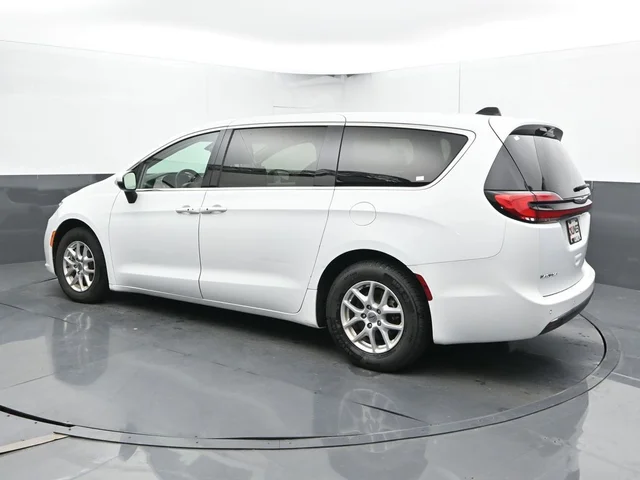 SEMINUEVOS CHRYSLER Pacifica a Estados en autogozo