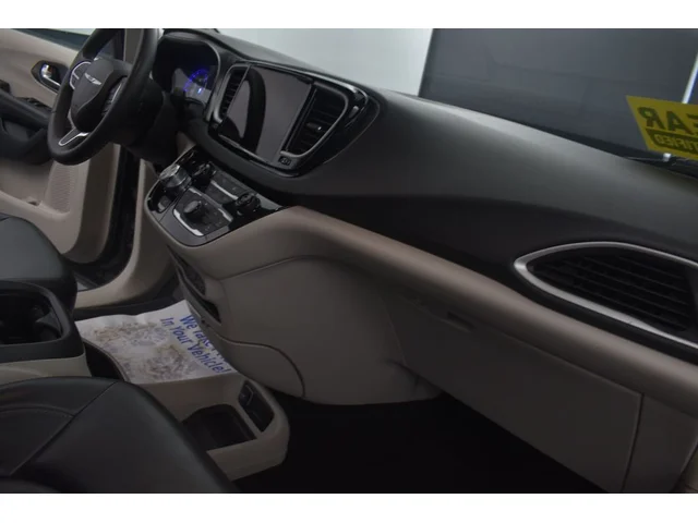 SEMINUEVOS CHRYSLER Pacifica a Estados en autogozo
