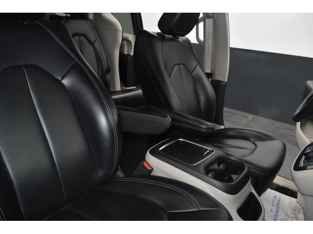 SEMINUEVOS CHRYSLER Pacifica a Estados en autogozo