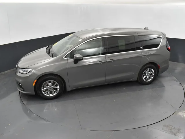 SEMINUEVOS CHRYSLER Pacifica a Estados en autogozo