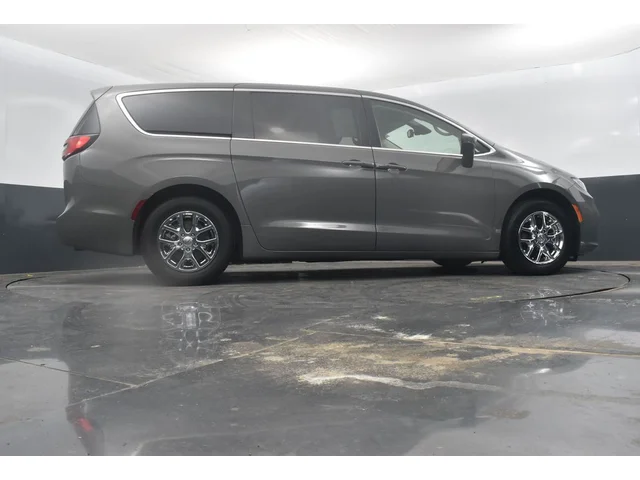 SEMINUEVOS CHRYSLER Pacifica a Estados en autogozo