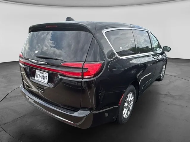 SEMINUEVOS CHRYSLER Pacifica a Estados en autogozo