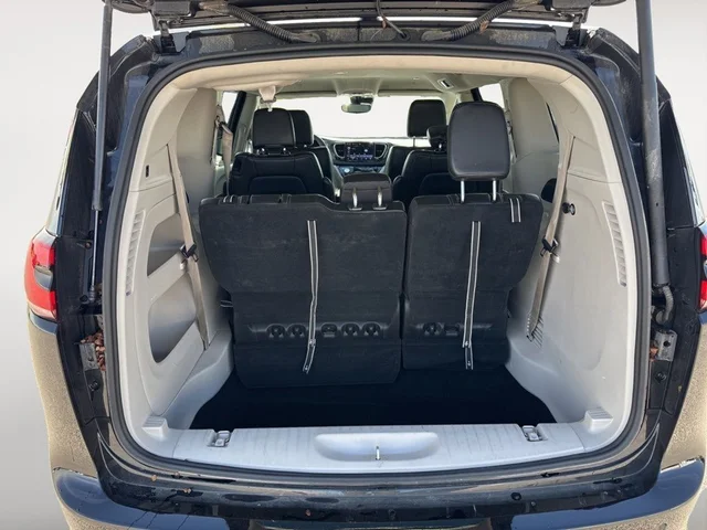 SEMINUEVOS CHRYSLER Pacifica a Estados en autogozo