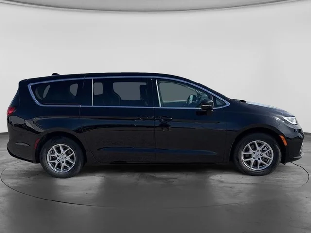 SEMINUEVOS CHRYSLER Pacifica a Estados en autogozo