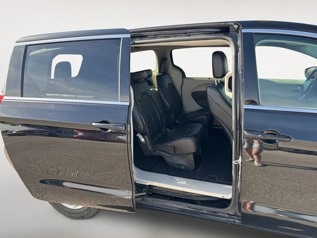 SEMINUEVOS CHRYSLER Pacifica a Estados en autogozo