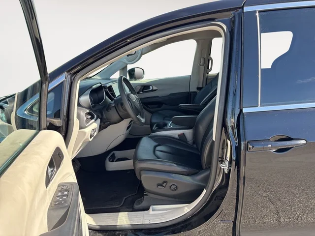 SEMINUEVOS CHRYSLER Pacifica a Estados en autogozo