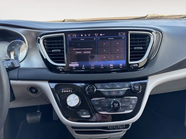 SEMINUEVOS CHRYSLER Pacifica a Estados en autogozo