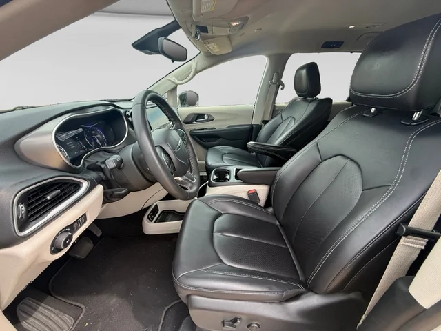SEMINUEVOS CHRYSLER Pacifica a Estados en autogozo