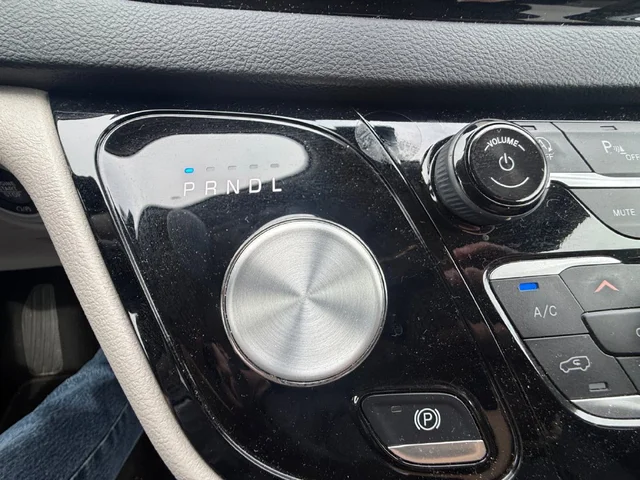 SEMINUEVOS CHRYSLER Pacifica a Estados en autogozo