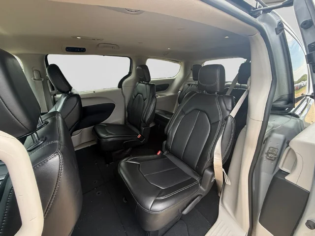 SEMINUEVOS CHRYSLER Pacifica a Estados en autogozo