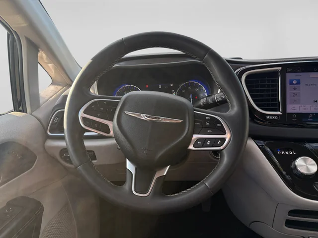 SEMINUEVOS CHRYSLER Pacifica a Estados en autogozo