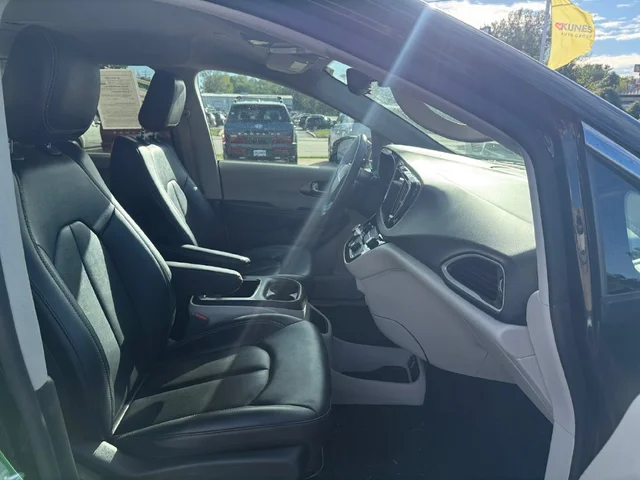 SEMINUEVOS CHRYSLER Pacifica a Estados en autogozo