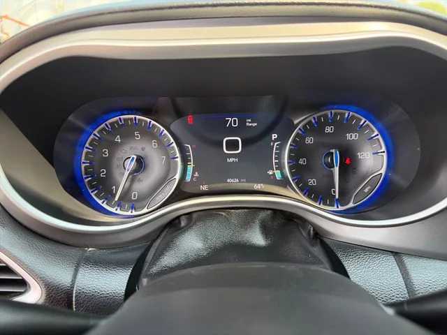 SEMINUEVOS CHRYSLER Pacifica a Estados en autogozo