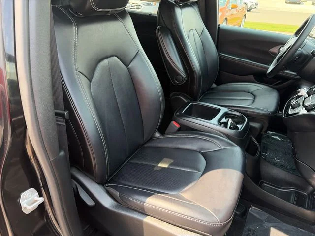 SEMINUEVOS CHRYSLER Pacifica a Estados en autogozo