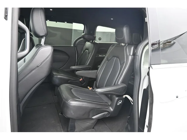SEMINUEVOS CHRYSLER Pacifica a Estados en autogozo