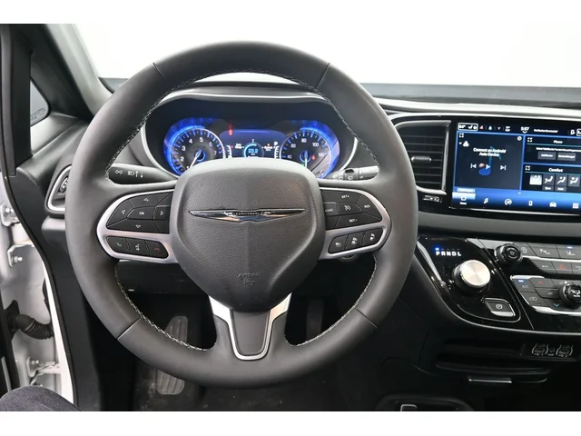 SEMINUEVOS CHRYSLER Pacifica a Estados en autogozo