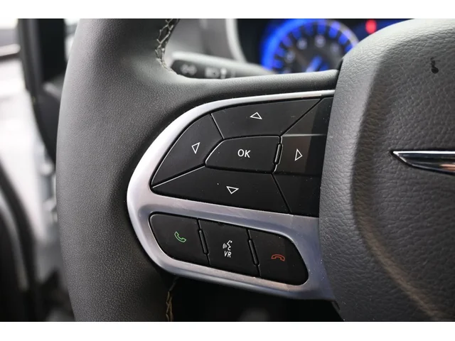 SEMINUEVOS CHRYSLER Pacifica a Estados en autogozo