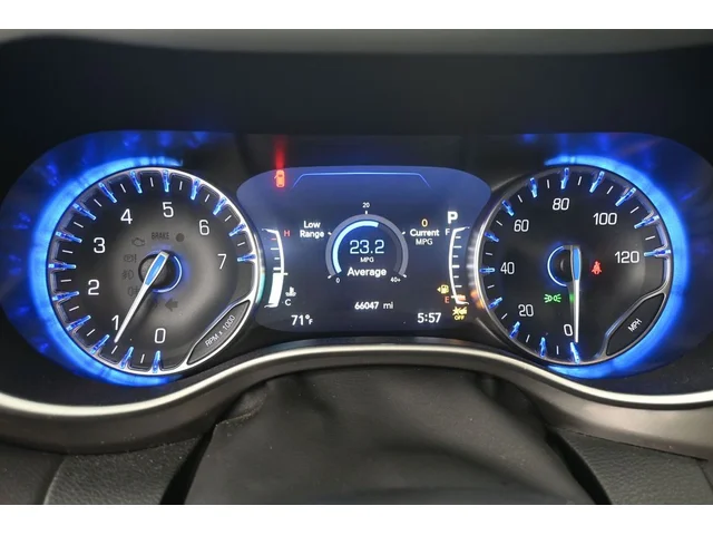 SEMINUEVOS CHRYSLER Pacifica a Estados en autogozo