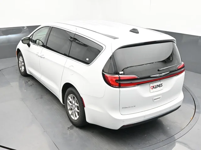 SEMINUEVOS CHRYSLER Pacifica a Estados en autogozo