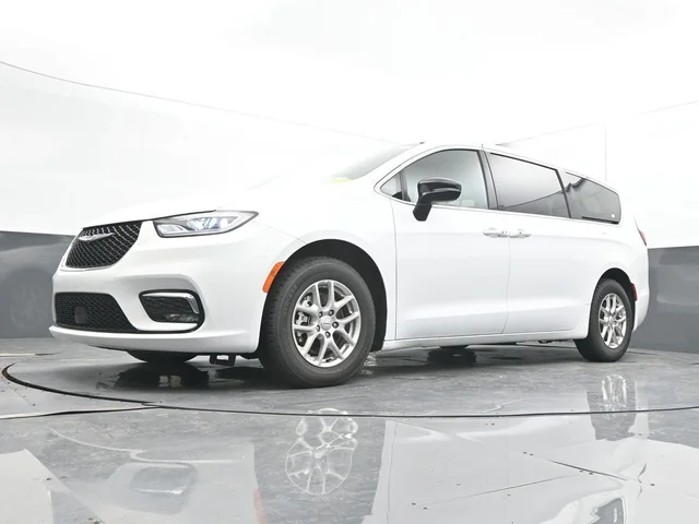 SEMINUEVOS CHRYSLER Pacifica a Estados en autogozo