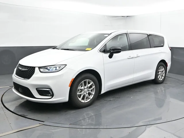SEMINUEVOS CHRYSLER Pacifica a Estados en autogozo