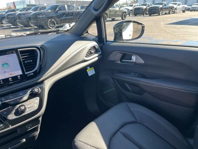 Nuevos CHRYSLER PACIFICA à Estados chez autogozo