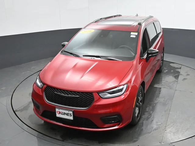 Nuevos CHRYSLER PACIFICA à Estados chez autogozo