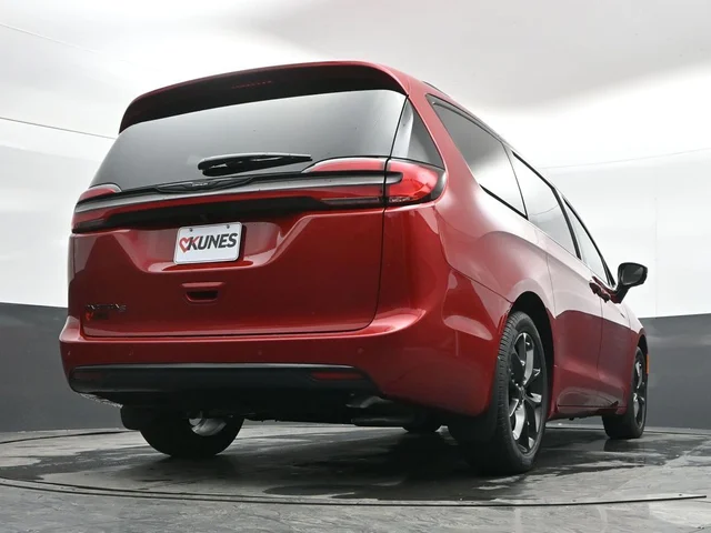 Nuevos CHRYSLER PACIFICA à Estados chez autogozo