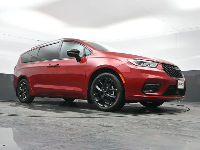 Nuevos CHRYSLER PACIFICA à Estados chez autogozo