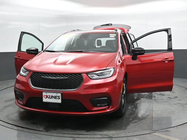 Nuevos CHRYSLER PACIFICA à Estados chez autogozo