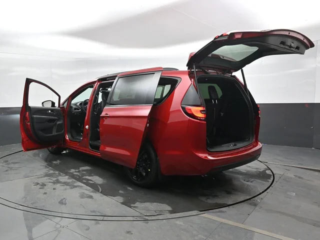 Nuevos CHRYSLER PACIFICA à Estados chez autogozo