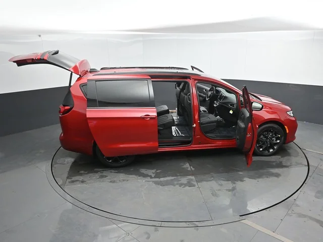 Nuevos CHRYSLER PACIFICA à Estados chez autogozo