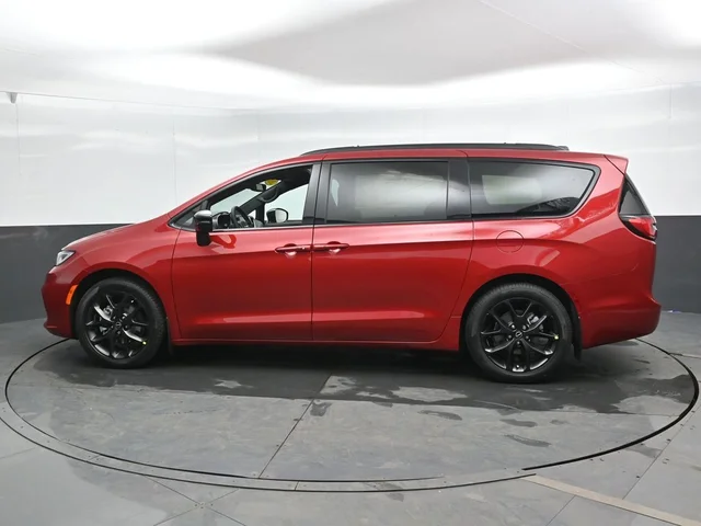 Nuevos CHRYSLER PACIFICA à Estados chez autogozo