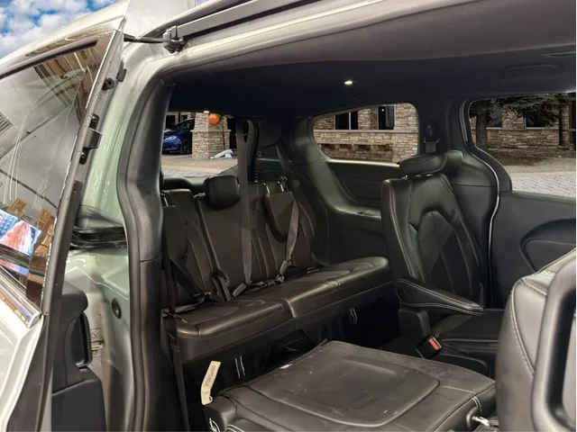 SEMINUEVOS CHRYSLER Pacifica a Estados en autogozo