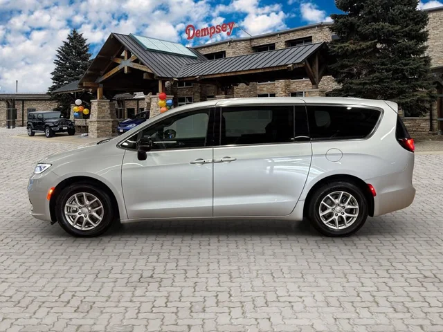 SEMINUEVOS CHRYSLER Pacifica a Estados en autogozo