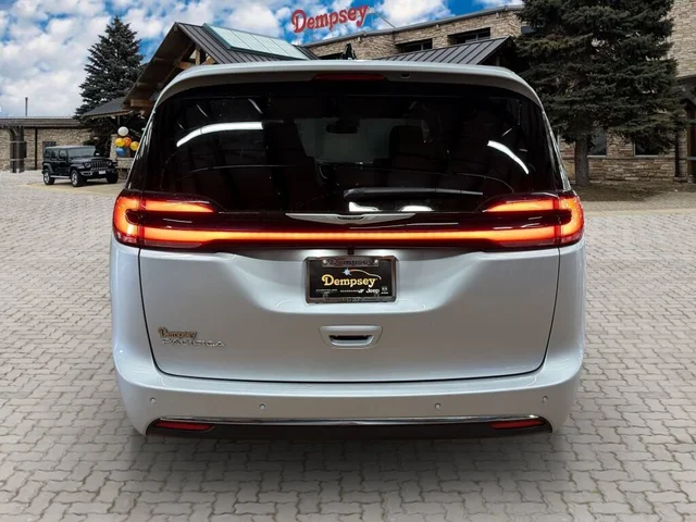 SEMINUEVOS CHRYSLER Pacifica a Estados en autogozo