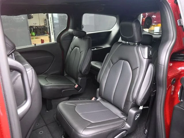 Nuevos CHRYSLER PACIFICA à Estados chez autogozo