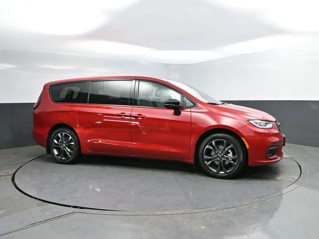 Nuevos CHRYSLER PACIFICA à Estados chez autogozo