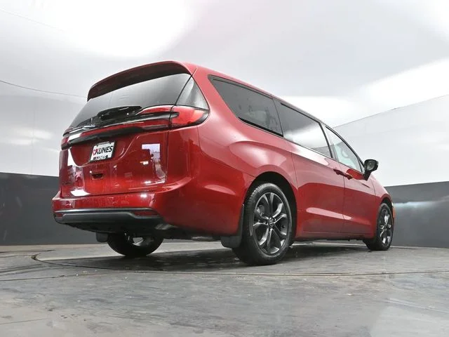 Nuevos CHRYSLER PACIFICA à Estados chez autogozo