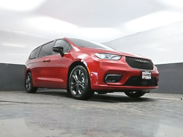 Nuevos CHRYSLER PACIFICA à Estados chez autogozo