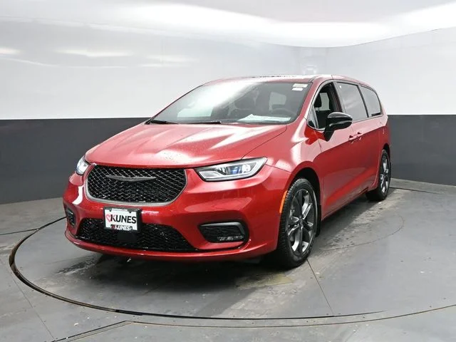 Nuevos CHRYSLER PACIFICA à Estados chez autogozo