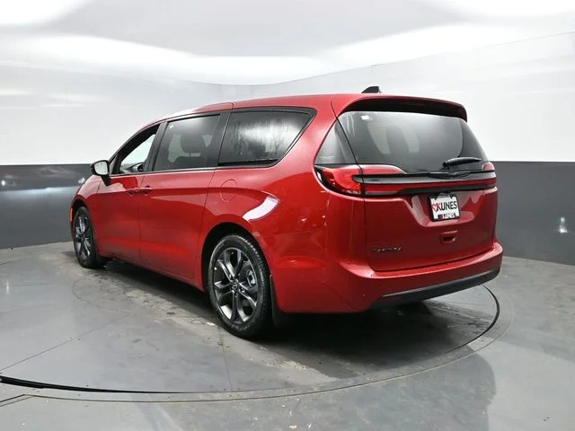 Nuevos CHRYSLER PACIFICA à Estados chez autogozo