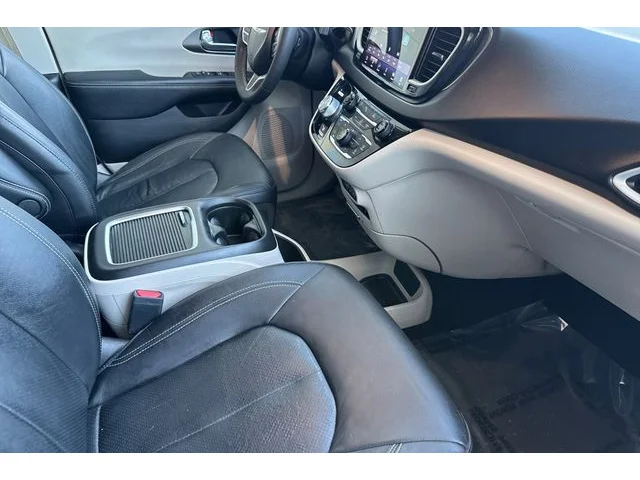 SEMINUEVOS CHRYSLER Pacifica at ELK GROVE in Elk Grove Buick GMC