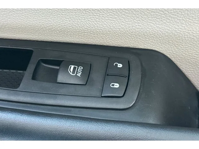 SEMINUEVOS CHRYSLER Pacifica at ELK GROVE in Elk Grove Buick GMC